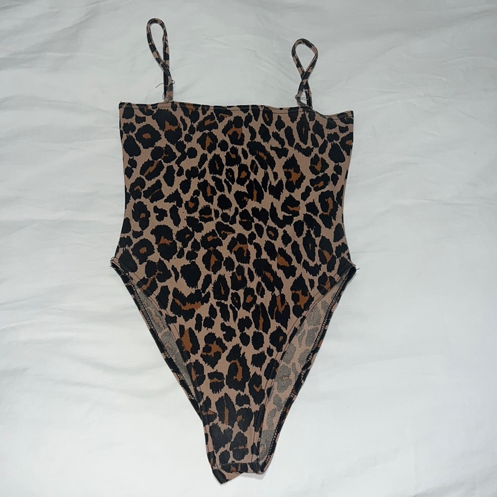 Boohoo leopard bodysuit